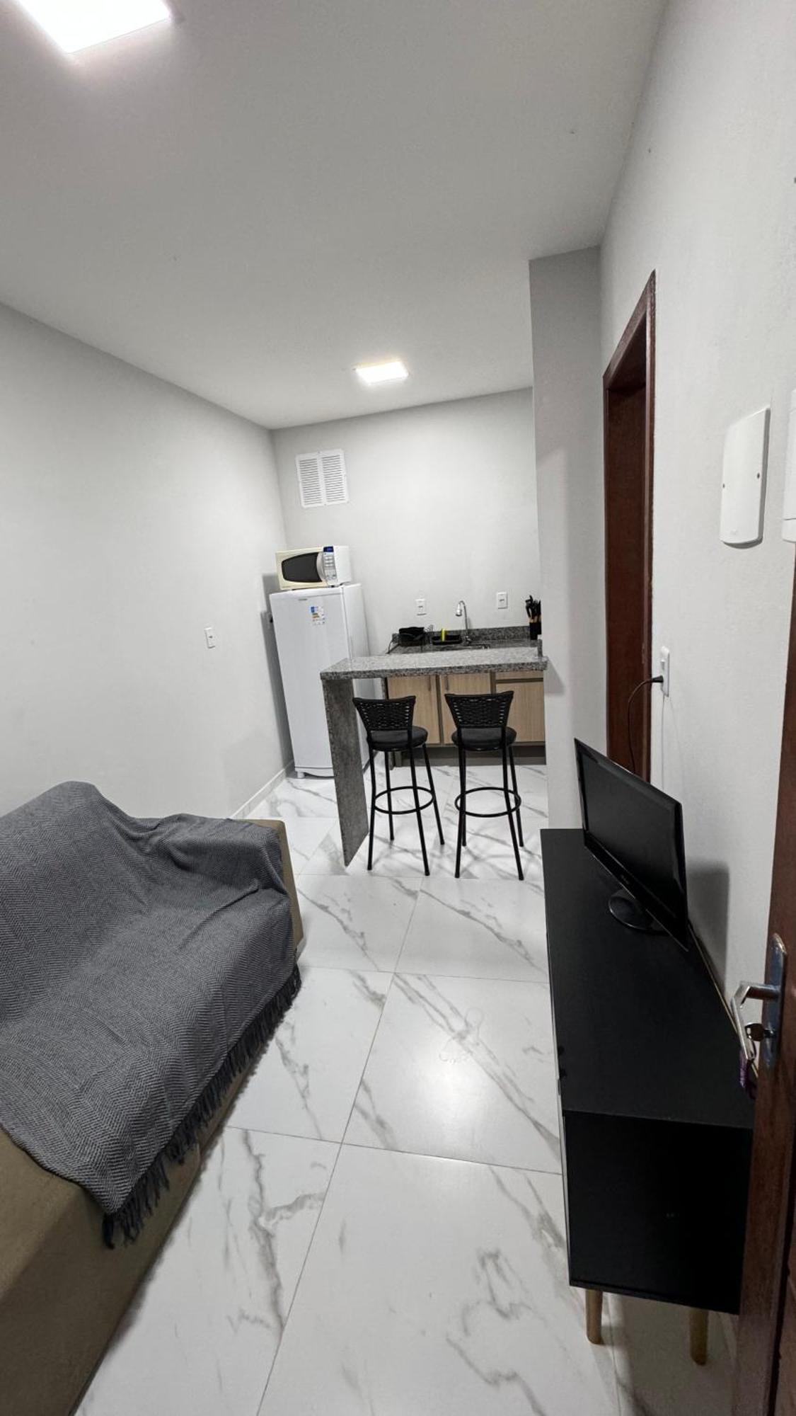 Kitnet Localizado 6 Min Shopping *